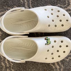 Men’s Size 13 Crocs