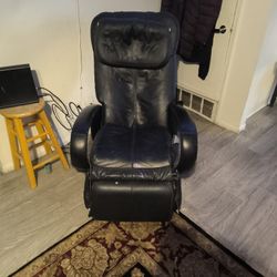 Human Touch Robotic Massage Chair 