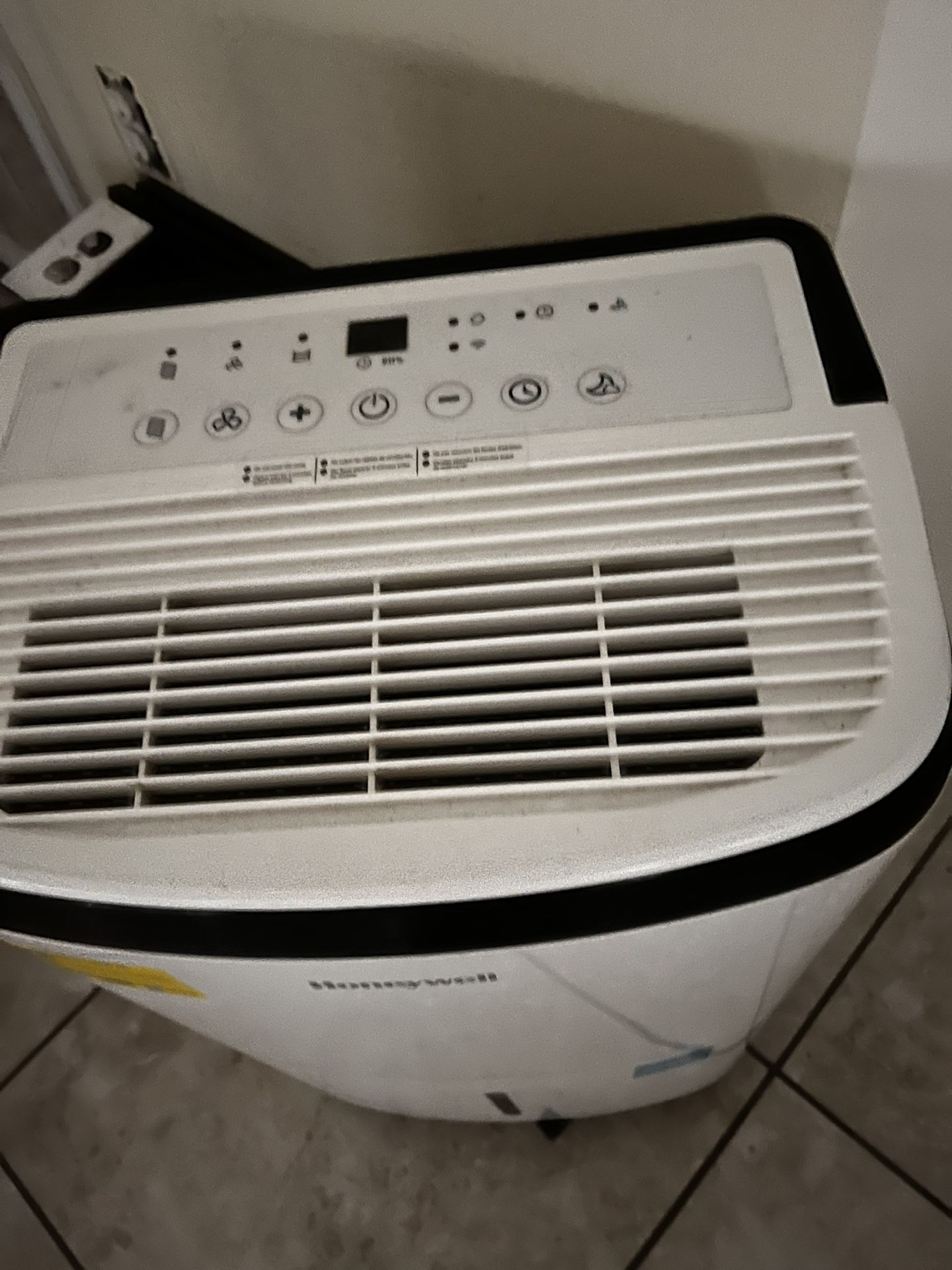 Dehumidifier 