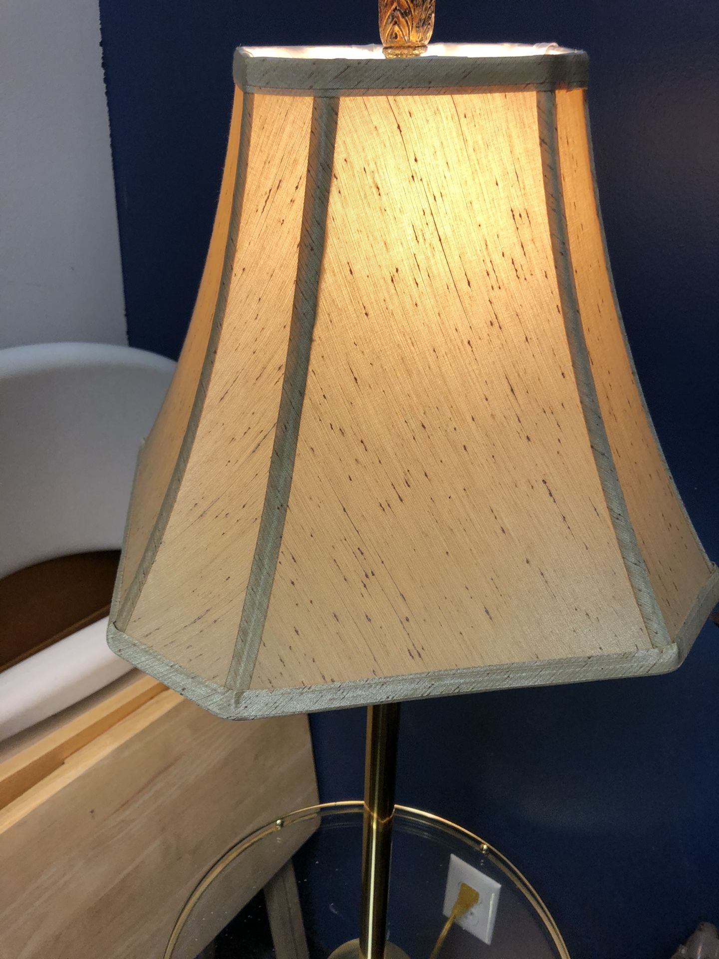 Very nice lamp gold only the lampshade was 1999 from Walmart very clean almost new
