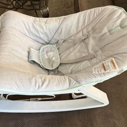 Baby Vibrating Bouncer Gray/Light Green