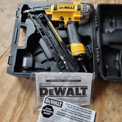 Dewalt Nailer