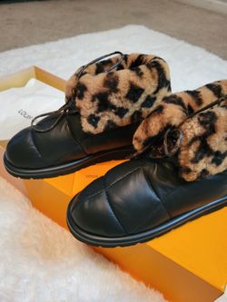 Women’s shoe bundle
