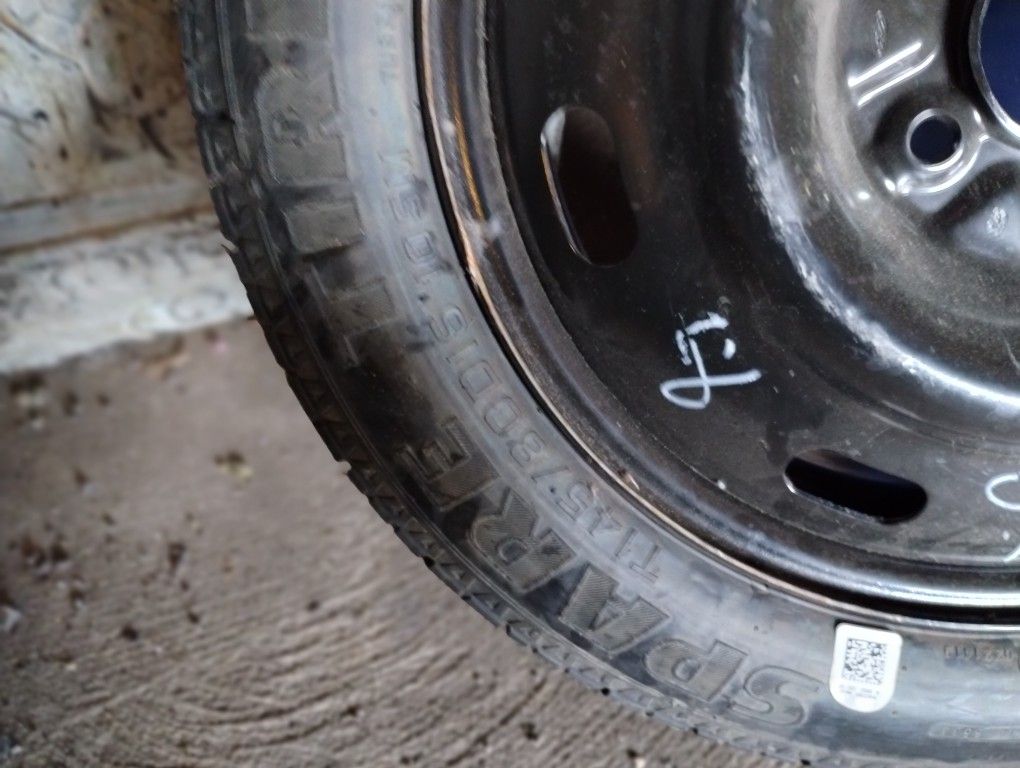 Grand Marquis Spare Tire And Radio Pioneer