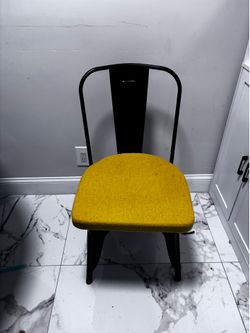 Set of 4 Black Metal Tolix-Style Dining Chairs + Yellow Cushions