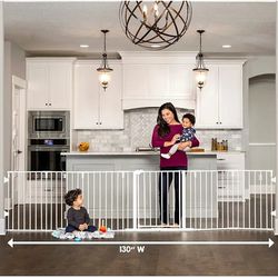 Regalo 130-Inch Super Wide Adjustable Baby Gate and Play Yard  NEW