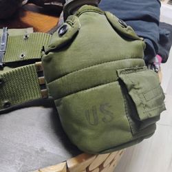 Original US Army Utility Belt Pockets for Canteen