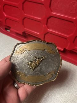 A Vintage Two-Tone Western Belt Buckle
