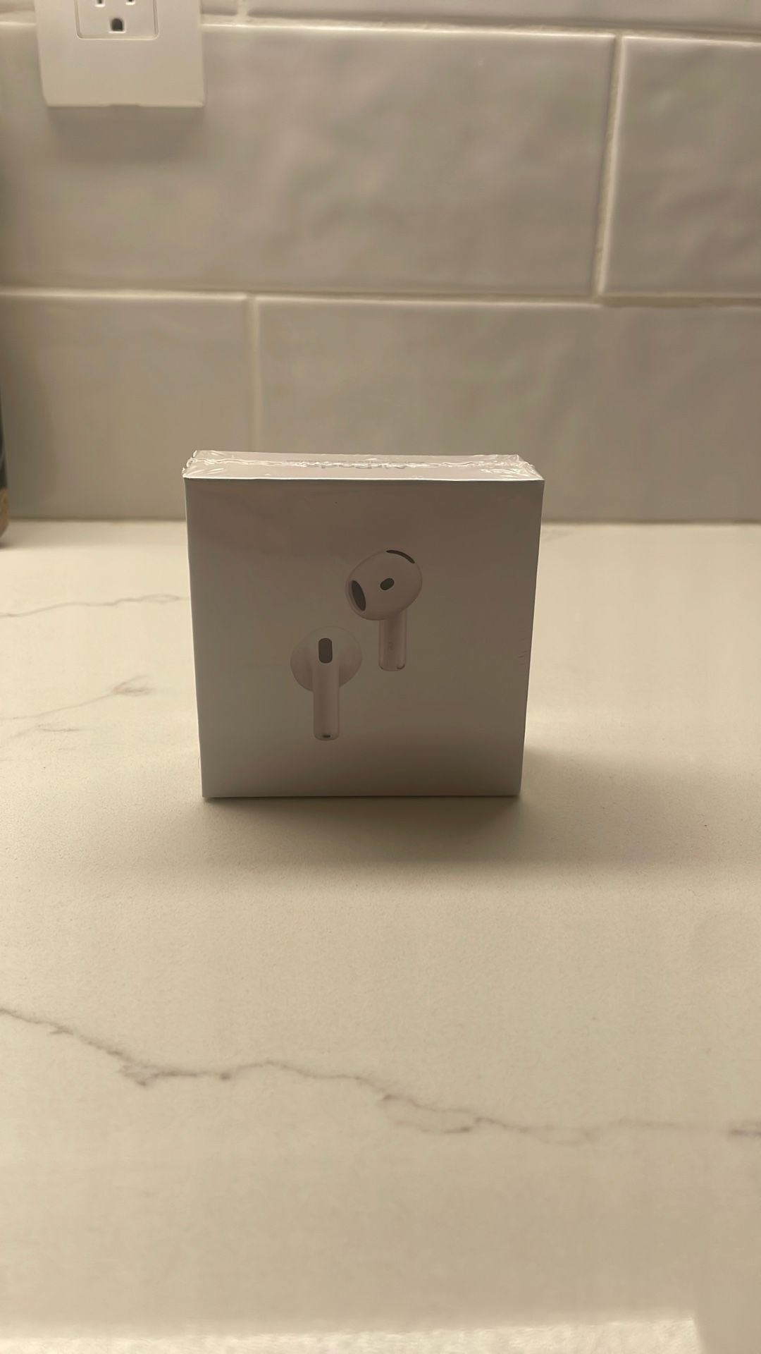 AirPod 4s
