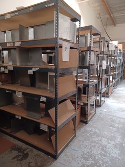 Heavy Duty Warehouse Storage Shelving Rack $10 (Reposing buyer didn't show up)