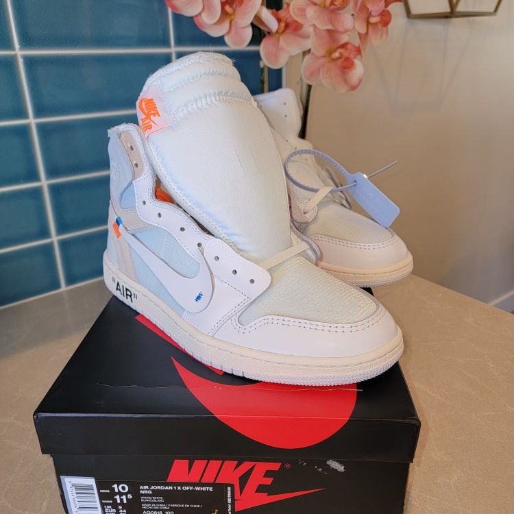 2018
Off-White x Air Jordan 1 Retro High OG 'White' 2018