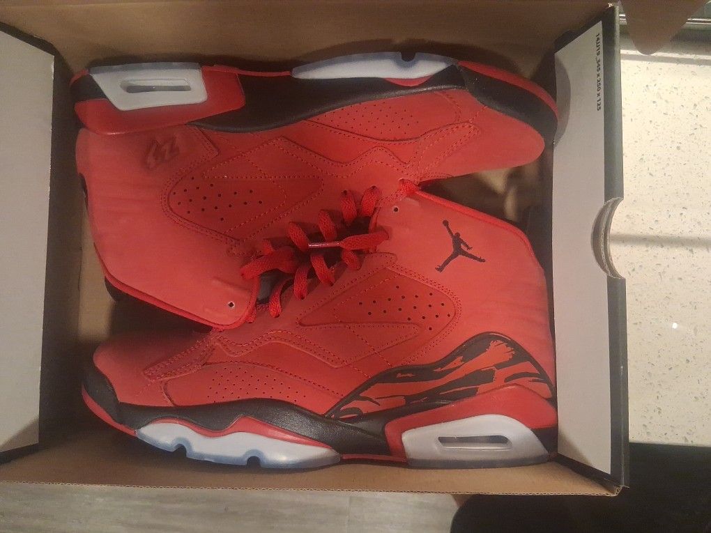 Jordan SIZE 11 red