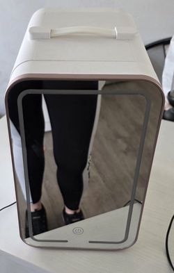 Mini Fridge/ Makeup Fridge