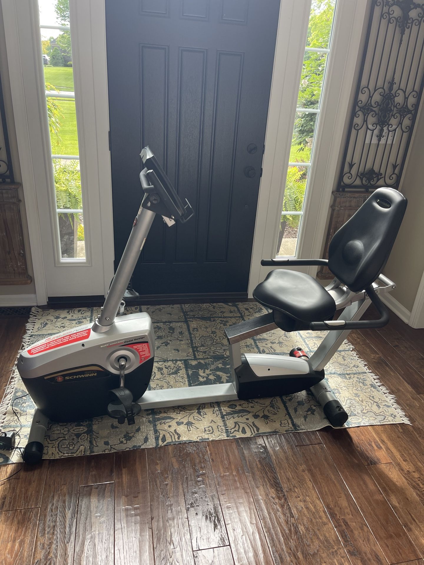 Schwinn 230 Recumbent Exercise Bike