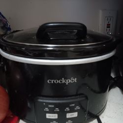 Crock Pot Small One GOOD CONDITION 
