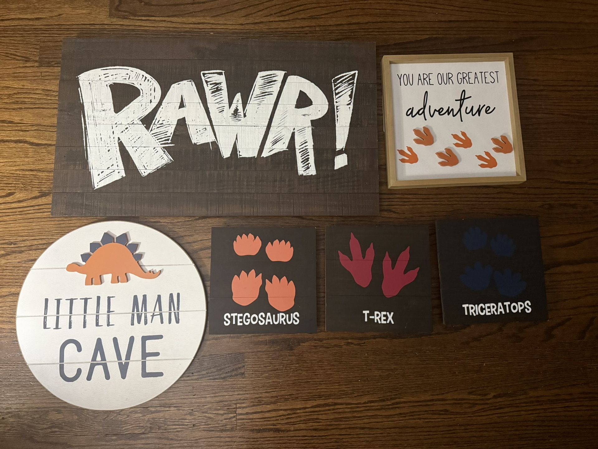 Dinosaur Signs For Child’s Room