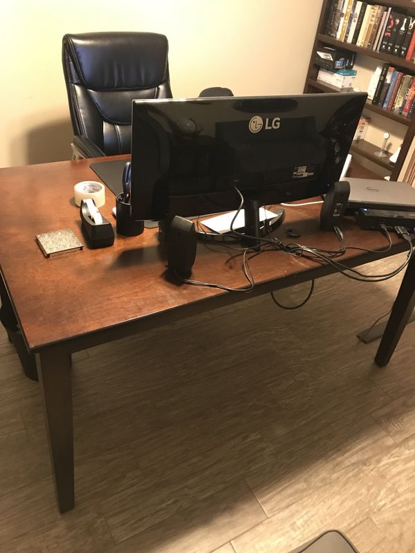 Large Flat Table Desk For In Pembroke Pines Fl Offerup