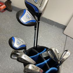 Strata Golf Clubs And Bag 