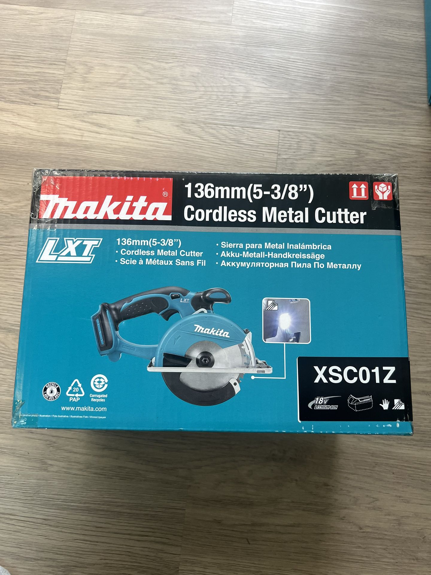 Makita 18V LXT Lithium-Ion 5-3/8 in. Cordless Metal Cutting Saw (Tool-Only