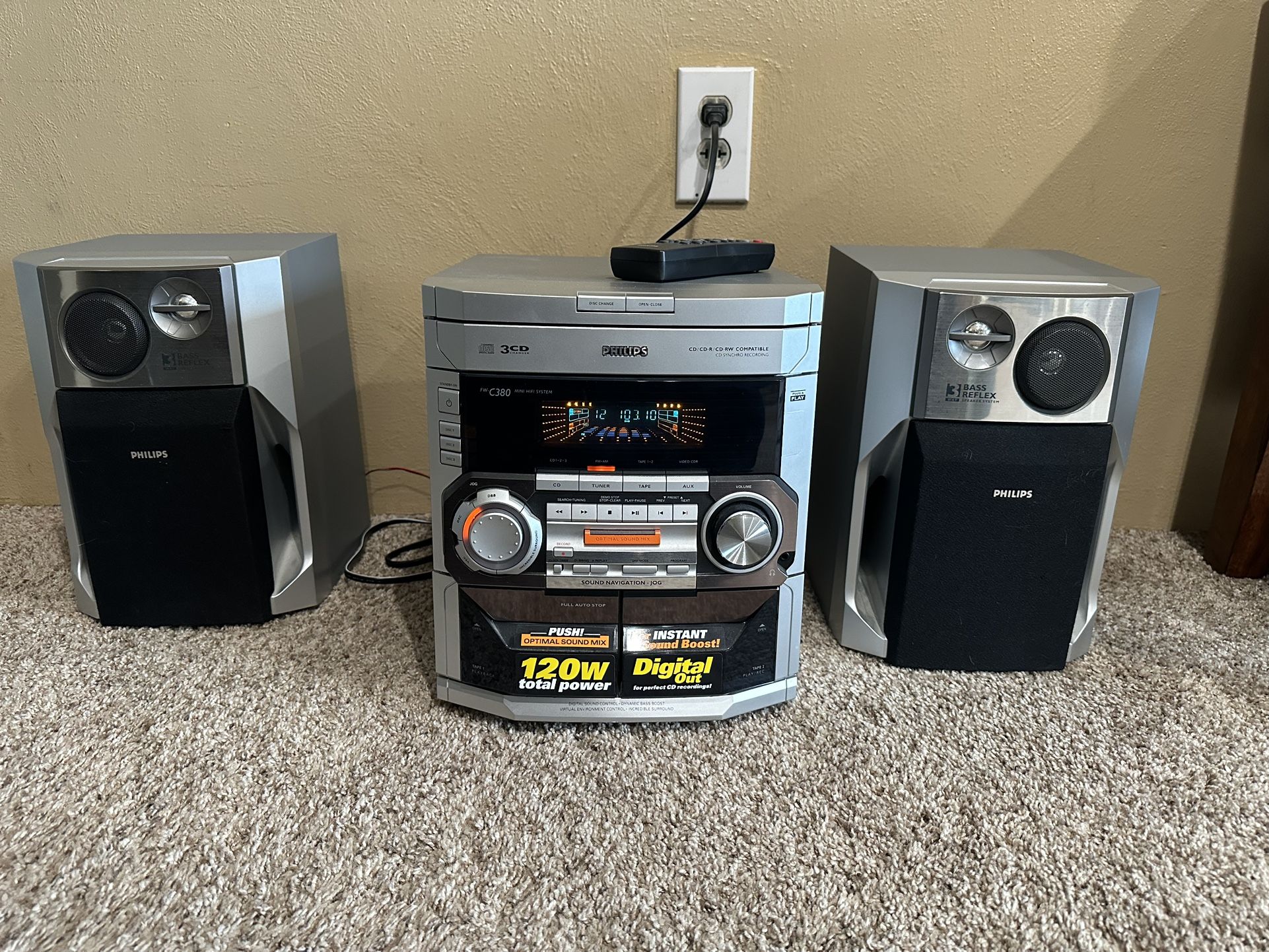 Philips FW-C380 Stereo Radio 3 CDs Dual Cassette, 2 3way Bass Reflex Speakers