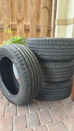 Set of 4 Tires 235/55ZR17