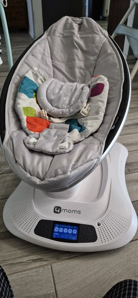 4moms MamaRoo Multi-Motion Baby Swing, Bluetooth Enabled with 5 Unique Motions, Grey