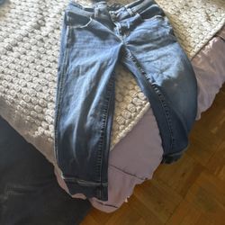 Women’s Capris 