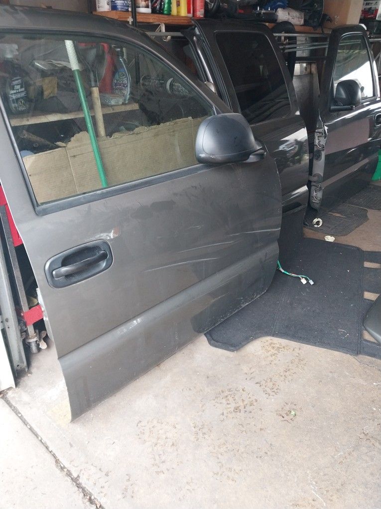 2001 TO 2007 SILVERADO PICKUP DOORS