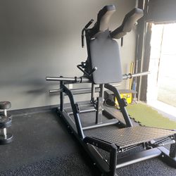 🎄 Christmas Special Offer 🎅🏻 V Squat! Brand New, Adjustable Foot Plate, Massive Arms…..