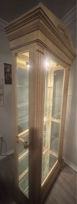 Curio (Excellent condition)