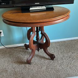 Antique Oval Wooden Table. 