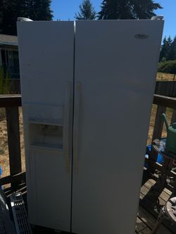 FREE REFRIGERATOR!!