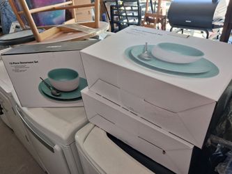 The Cellar 12-Piece Dinnerware Set