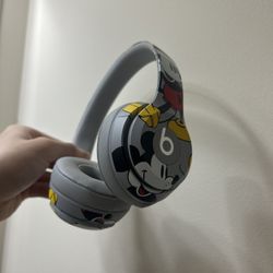 Beats solo 3 Mickey mouse 