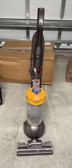Dyson DC40 Multi Floor Bagless Upright Vacuum Cleaner