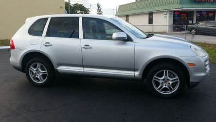 Porch cayenne 2009 con 91 ,000 millas