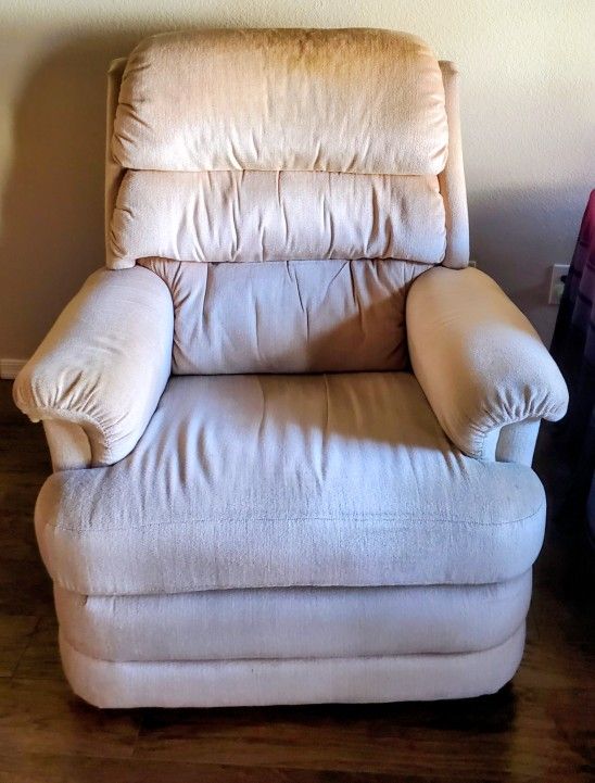 Lazy boy rocker recliner
