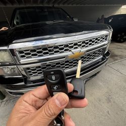 Llaves De Autos / Car Keys And Remotes 