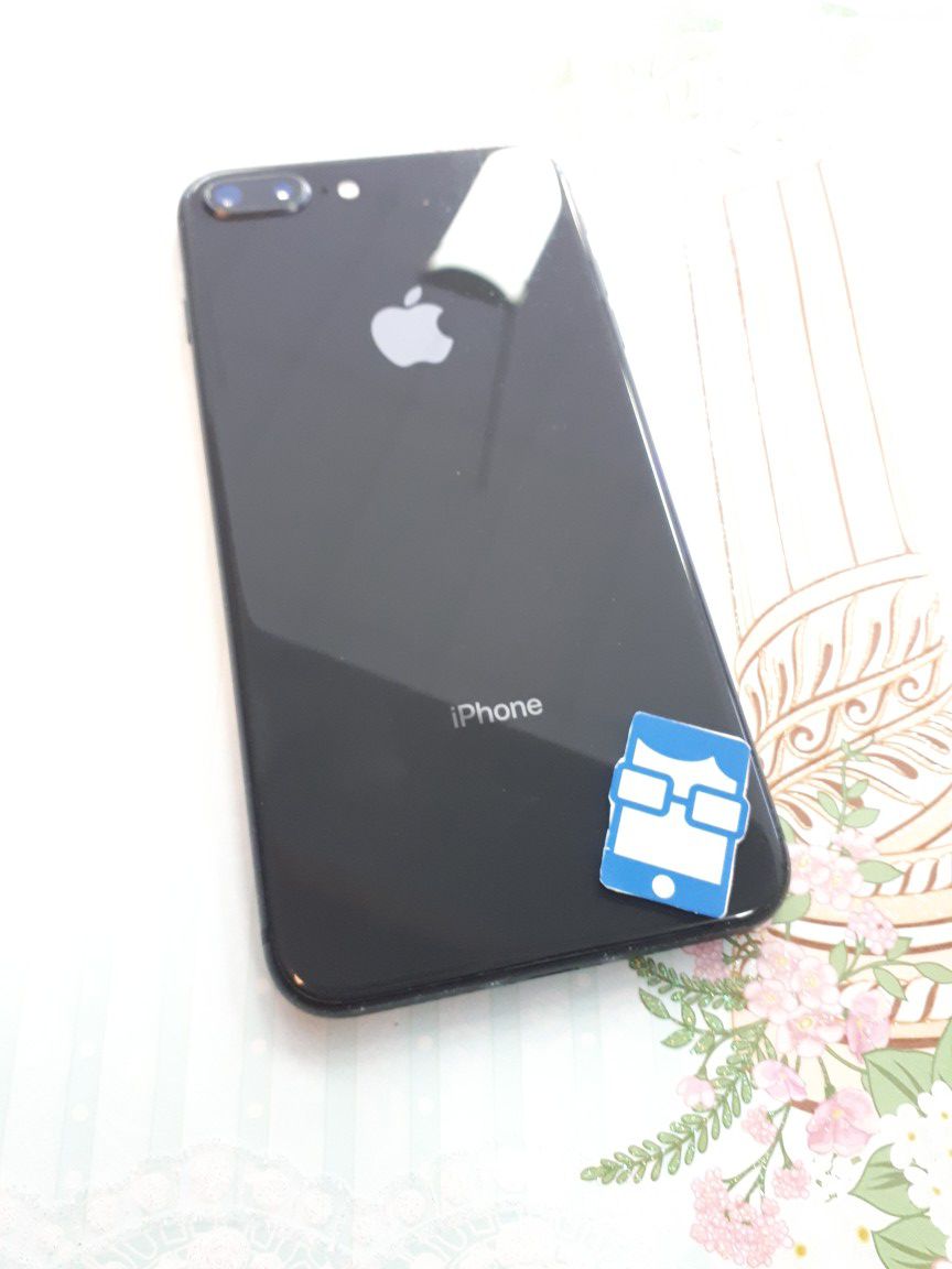 Apple iPhone 8 Plus Unlocked