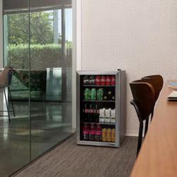 Beautiful Mini Fridge !!! 