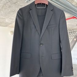 NEW Hugo BOSS Black Label Virgin Wool Blend Men’s Suit 38R / Slim Fit / Black