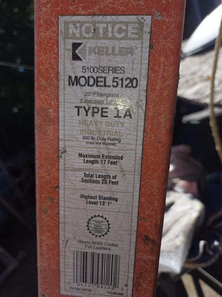 Ladder  20 Ft  Good    Condition 