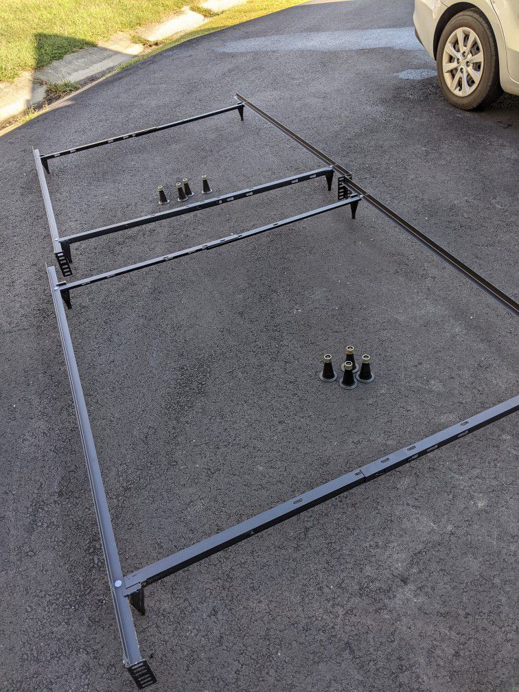 Metal Bed Frame (Adjusts To Queen / Full / Twin)