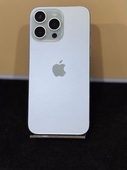 iPhone 15 Pro Max 256GB Unlocked