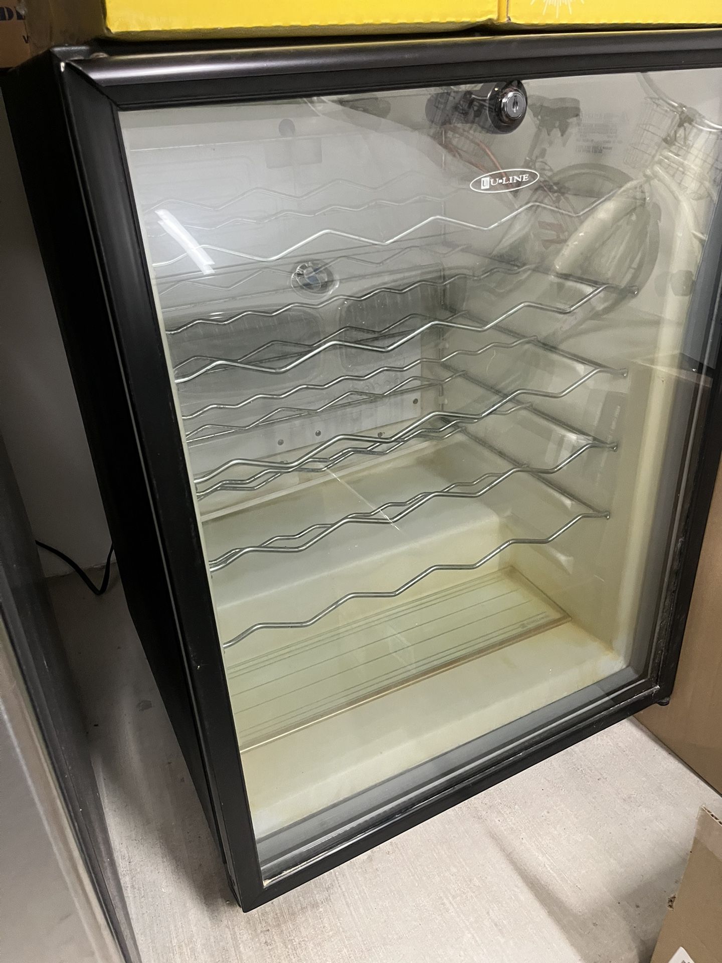 U-Line Wine Refrigerator Black 30 bottles