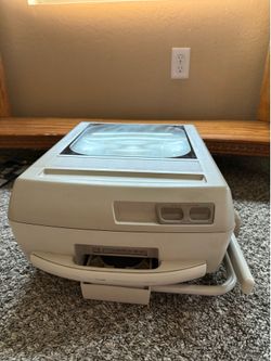 Apollo Concept Overhead Projector – Works Great – Portable Classroom/Art Projector