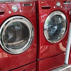 LG Washer And Gas Dryer Set For $735