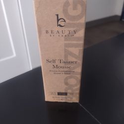 New Unopened Natural Organic Self Tanner 