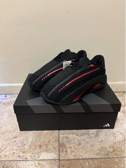 NEW Adidas Mad IIINFINITY Men's IF7125 Black/Red Size 9,11,11.5,12