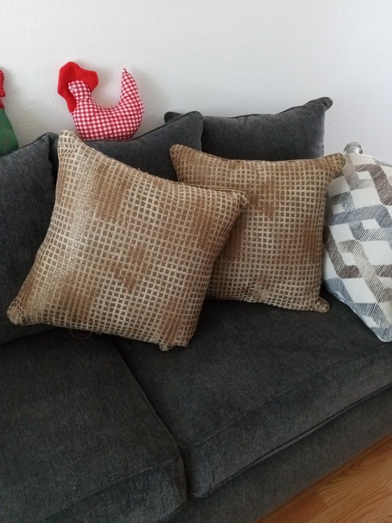 Large Sized Couch Or Bed Pillows